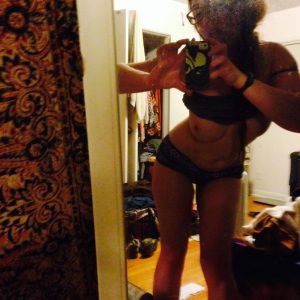 Viens m’appeler, pas envie de scroller pendant trois plombes Samira - rencontre-Teen-Boulogne-Billancourt