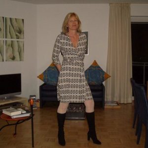 J’écoute les vinyles tous les soirs Libbie - rencontre-Cougar-Mulhouse