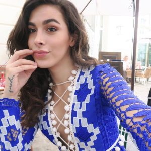 Partante pour des jeux de rôles hard Emma - rencontre-Teen-Tourcoing