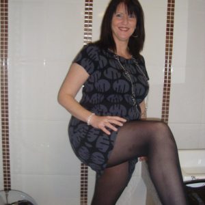 Juste une soirée entre adultes ce soir à Valenciennes Lucile - rencontre-Cougar-Valenciennes