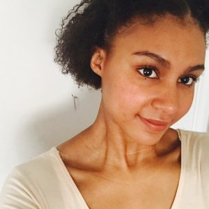 Tu sais ce qui manque à une soirée télé sous la couette ? Clara - rencontre-Milf-Saint-Étienne