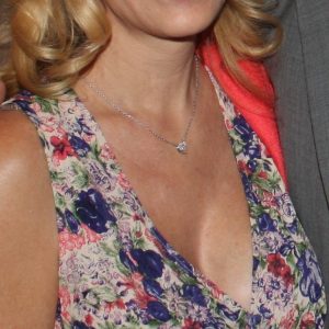 Tu veux voir comment un couple qui s’aime vraiment baise ? Clara - rencontre-MILF-Gap