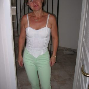 Célia - rencontre-MILF-Reims